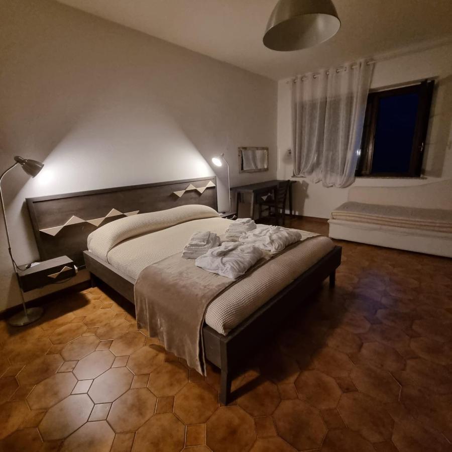 Sa Stiddiosa Guesthouse Gadoni Eksteriør bilde